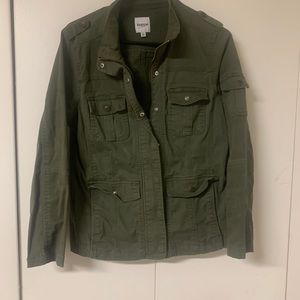 Kensie Utility army green jacket /can fit  a med size person  runs small
